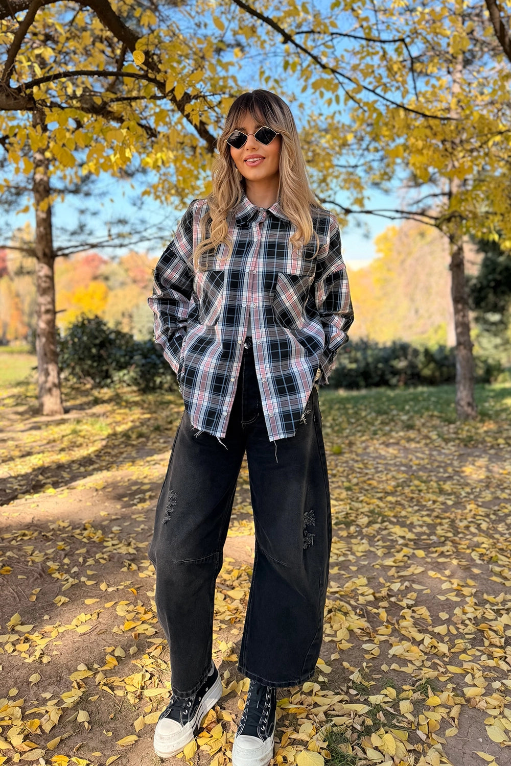 Camasa dama oversized in carouri roz si negre