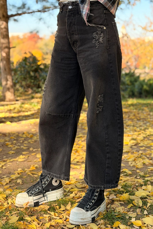 Blugi dama tip balon negri cu rupturi si pense in genunchi