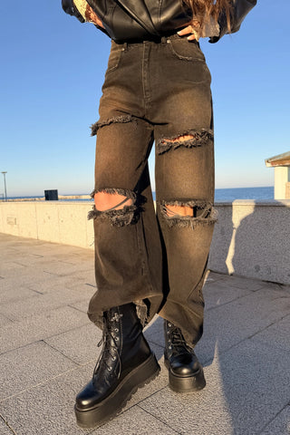 blugi negri dama cu efect distressed si rupturi pe genunchi